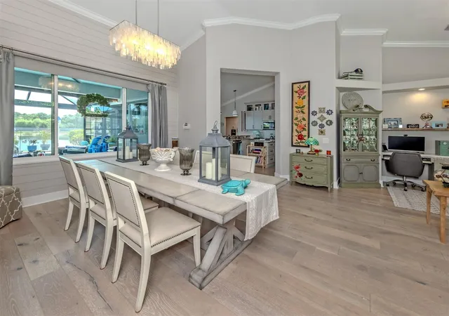5th image of 132 Wading Bird Dr, Venice, FL 34292 | MLS# N6143710