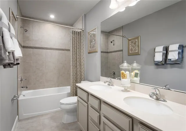 13th image of 423 Hammock Oaks Blvd, Lady Lake, FL 32159 | MLS# W7884445