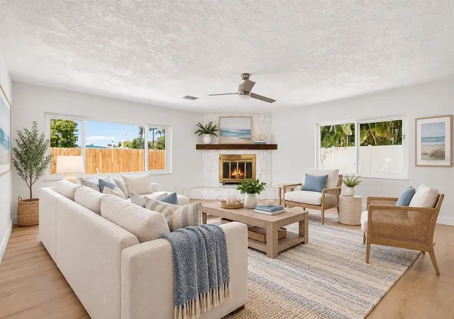Photo 4 of Single family home for sale at 7919 Causeway Blvd S, Saint Petersburg, FL 33707 | MLS# TB8493139 | Listing updated on 2026-10-26