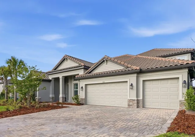5th image of 7073 Graybrook Dr, Wesley Chapel, FL 33545 | MLS# TB8493143