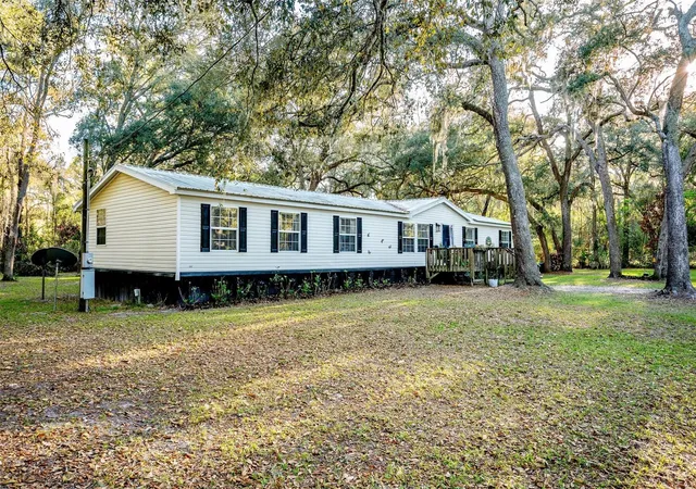 Homes for sale in Trenton, FL | 7296 Nw 170th St, Trenton, FL 32693 | MLS# W7884450