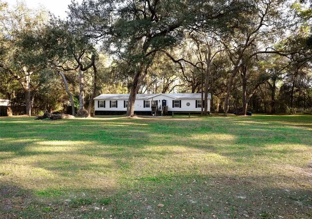 Homes for sale in Trenton, FL | 7296 Nw 170Th St, Trenton, FL 32693 | MLS# W7884450