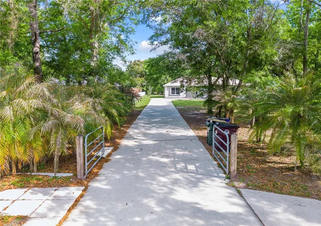 Photo 3 of Sale Pending at 750 W New Nolte Rd, Saint Cloud, FL 34769 | MLS# S5147017 | Listing updated on 2026-08-13