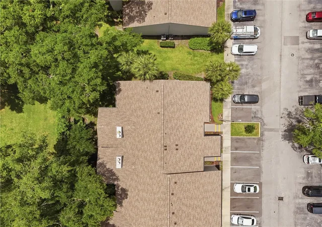 Photo 4 of Condo for sale at 16 Escondido Cir #223, Altamonte Springs, FL 32701 | MLS# O6395689 | Listing updated on 2026-09-24