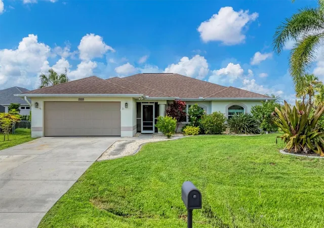Photo 4 of Sale Pending at 2555 Dixon Ter, Port Charlotte, FL 33981 | MLS# D6146868 | Listing updated on 2026-10-09