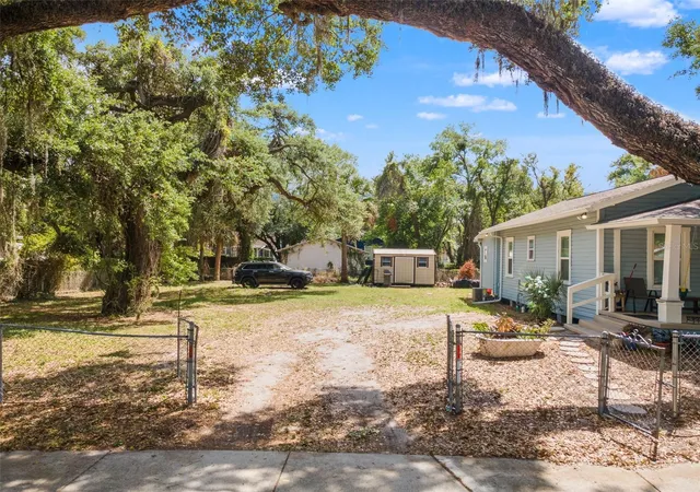 Photo 1 of Land for sale at 1013 E 24th Avenue, Tampa, FL 33605 | MLS# TB8493298 | Listing updated on 2026-04-28