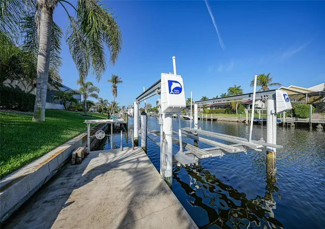 5th image of 718 Antalya Ct, Punta Gorda, FL 33950 | MLS# C7524245