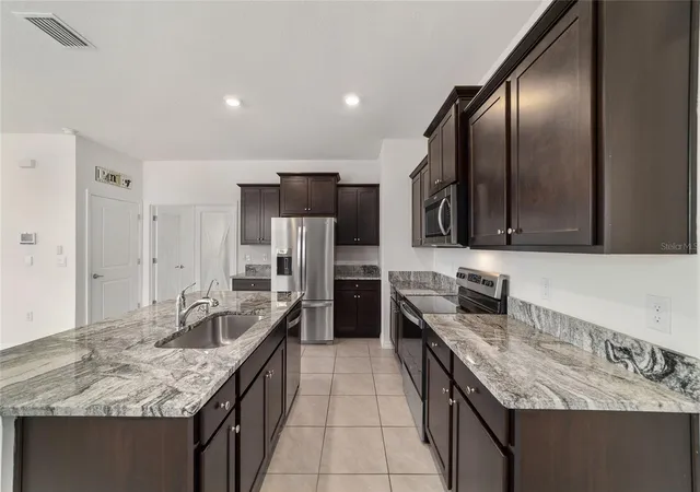 4th image of 5051 Stokes Wy, Wildwood, FL 34785 | MLS# OM722027