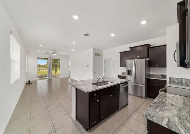 5th image of 5051 Stokes Wy, Wildwood, FL 34785 | MLS# OM722027