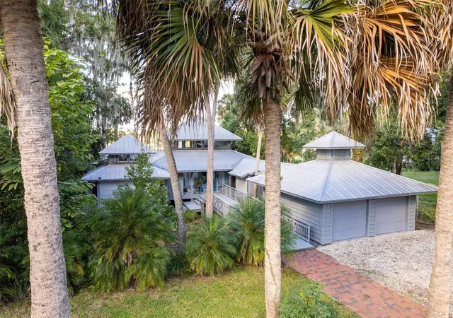 3rd image of 25608 Devonia St, Melrose, FL 32666 | MLS# GC539093