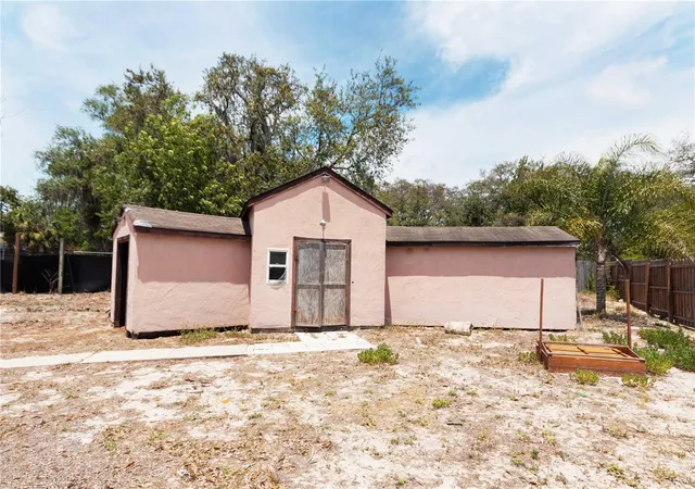 Photo 3 of Single family home for sale at 9939 Woodridge Ct, Port Richey, FL 34668 | MLS# W7884476 | Listing updated on 2026-10-07