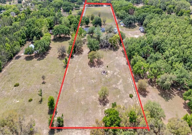 Photo 2 of Single family home for sale at 12305 Howey Cross Rd, Clermont, FL 34715 | MLS# S5147055 | Listing updated on 2026-08-11
