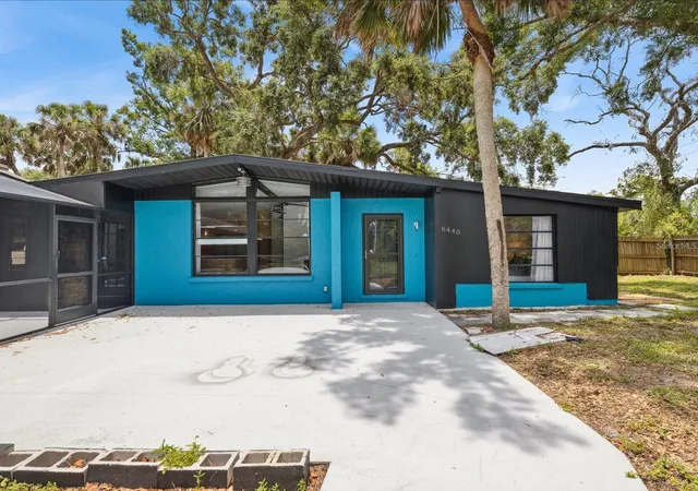Photo 1 of Single family home for sale at 6440 Richardson Rd, Sarasota, FL 34240 | MLS# A4688592 | Listing updated on 2026-08-29