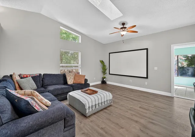 Photo 3 of Single family home for sale at 3639 Old Hammock Rd, Port Orange, FL 32129 | MLS# V4948288 | Listing updated on 2026-10-01