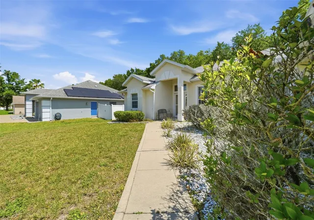 4th image of 2503 Gables Dr, Eustis, FL 32726 | MLS# G5110487