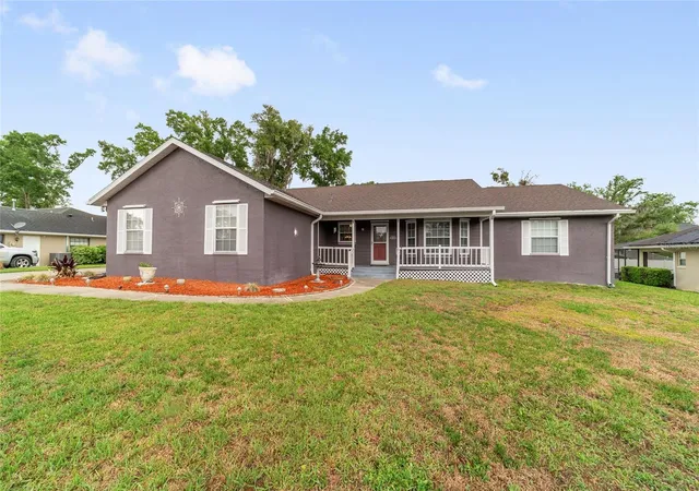 Photo 3 of Single family home for sale at 4807 SE 14th Street, Ocala, FL 34471 | MLS# OM722044 | Listing updated on 2026-08-31