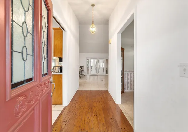 Photo 4 of Single family home for sale at 4807 SE 14th Street, Ocala, FL 34471 | MLS# OM722044 | Listing updated on 2026-08-31