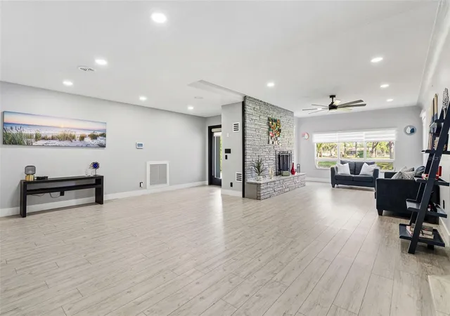 Photo 4 of Single family home for sale at 6228 7th Avenue N, St Petersburg, FL 33710 | MLS# TB8493398 | Listing updated on 2026-10-05