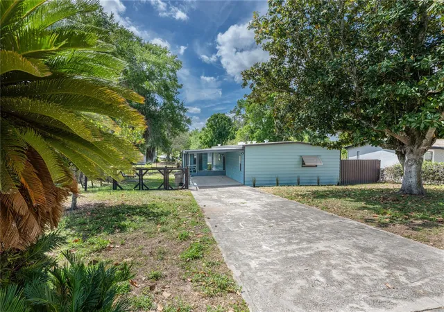 Photo 2 of Manufactured home for sale at 17320 Palm Dr, Montverde, FL 34756 | MLS# G5110501 | Listing updated on 2026-09-28