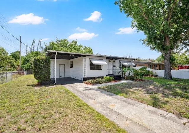 Photo 2 of Single family home for sale at 2501 Bethaway Ave, Orlando, FL 32806 | MLS# O6395874 | Listing updated on 2026-09-19