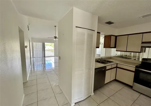 Listing Photo 4 - Condo for sale in building located at 6519 Spring Flower Dr, NEW PORT RICHEY, FL 34653 - Unit #24