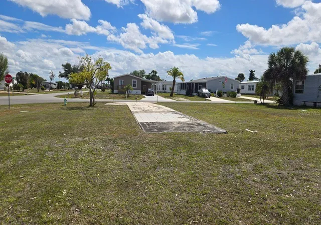 Homes for sale in Englewood, FL | 1464 Blue Heron Dr, Englewood, FL 34224 | MLS# D6146876