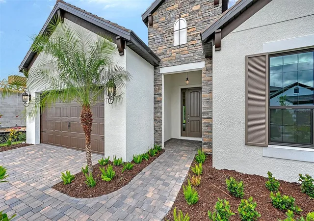 Photo 1 of Sale Pending at 204 Teracorsa Dr, Nokomis, FL 34275 | MLS# A4688626 | Listing updated on 2026-09-17