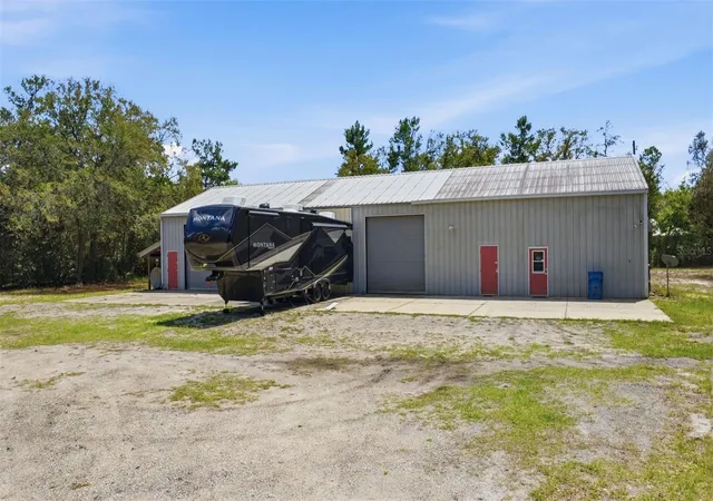 4th image of 4155 Marsh Rd, Deland, FL 32724 | MLS# V4948296