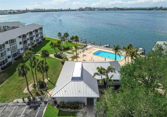 4th image of 769 John Ringling Blvd, SARASOTA, FL 34236