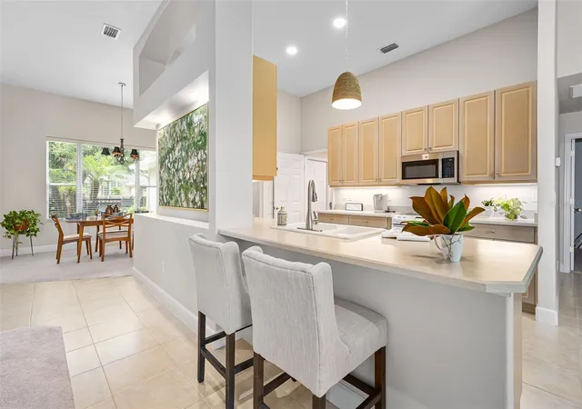 4th image of 120 Black Hickory Wy, Ormond Beach, FL 32174 | MLS# V4948300