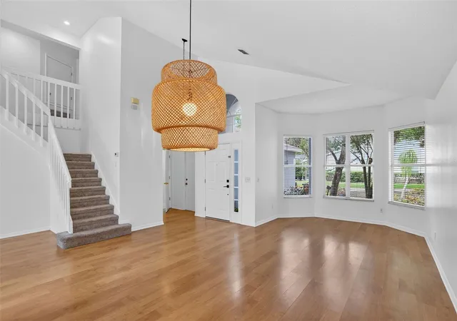 Photo 4 of Single family home for sale at 2809 Runyon Cir, Orlando, FL 32837 | MLS# R4910993 | Listing updated on 2026-09-23