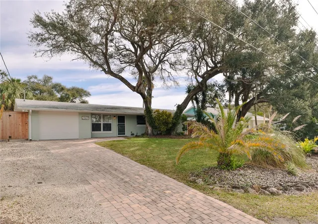 2nd image of 2307 Saxon Dr, New Smyrna Beach, FL 32169 | MLS# NS1087833