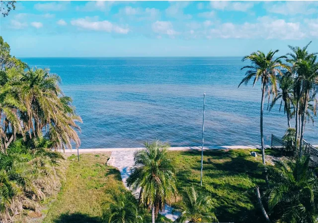 Land for sale at 5926 Bahama Shrs Dr S, Saint Petersburg, FL 33705 | MLS# TB8493525