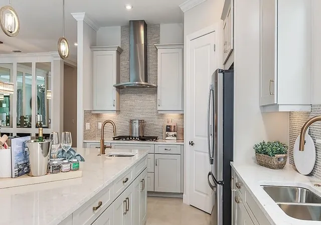 3rd image of 3220 Vicenza Ct, Bradenton, FL 34211 | MLS# A4688647