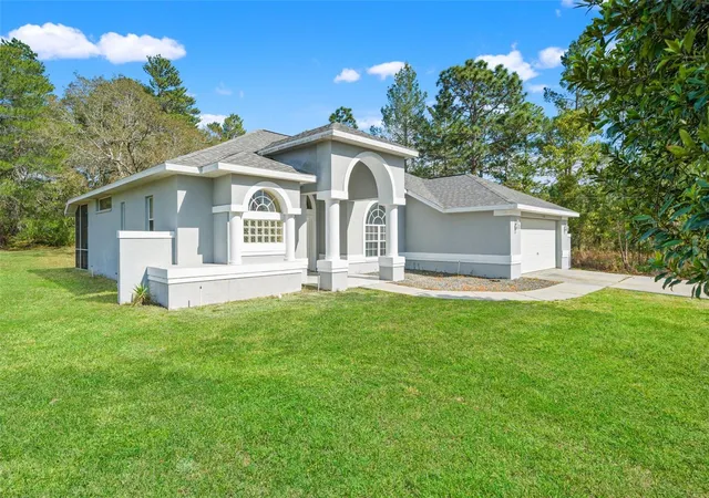 Photo 3 of Single family home for sale at 11128 Lomita Wren Rd, Weeki Wachee, FL 34614 | MLS# W7884510 | Listing updated on 2026-10-10