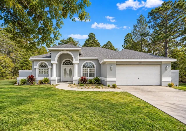 Photo 1 of Single family home for sale at 11128 Lomita Wren Rd, Weeki Wachee, FL 34614 | MLS# W7884510 | Listing updated on 2026-10-10