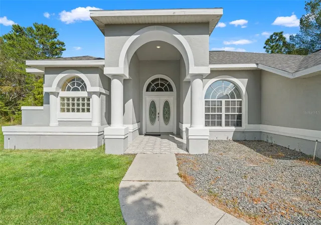 Photo 4 of Single family home for sale at 11128 Lomita Wren Rd, Weeki Wachee, FL 34614 | MLS# W7884510 | Listing updated on 2026-10-10