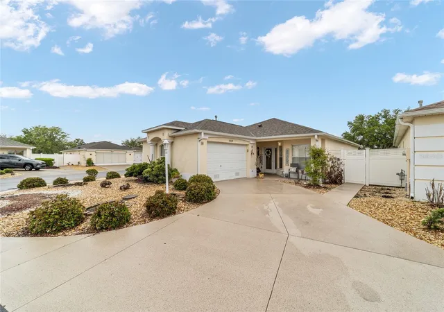 Single family home for sale at 7809 SE 171st Harleston St, THE VILLAGES, FL 32162 | MLS# G5110522