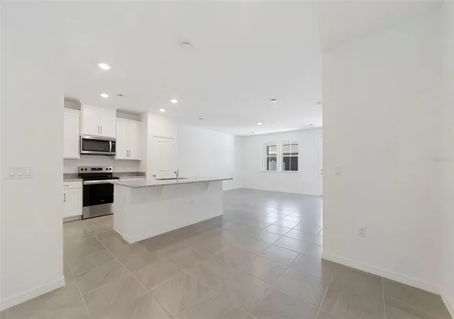 5th image of 684 Lola Ln, Oviedo, FL 32765 | MLS# O6395981