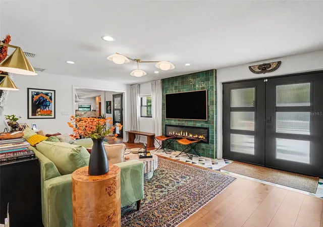 5th image of 4050 Turks Cap Pl, Sarasota, FL 34234 | MLS# TB8493607