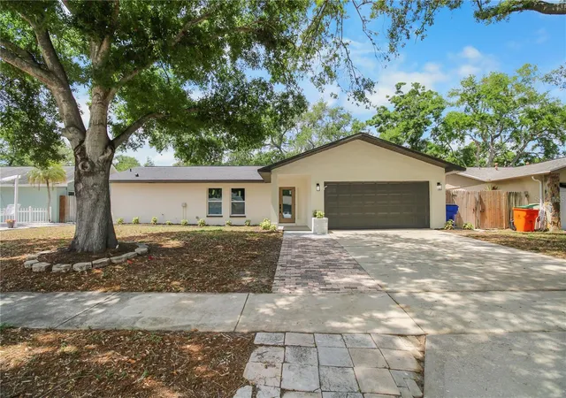 2nd image of 11492 93rd St, Largo, FL 33773 | MLS# TB8493621