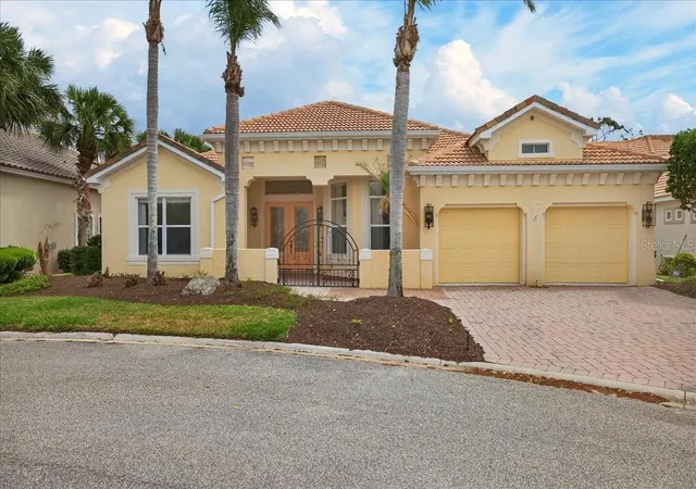 Homes for sale in Palm Coast, FL | 17 Atlantic Pl, Palm Coast, FL 32137 | MLS# FC317447