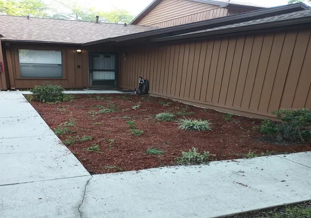 2nd image of 2701 Ne 10th St #802, Ocala, FL 34470 | MLS# OM722090
