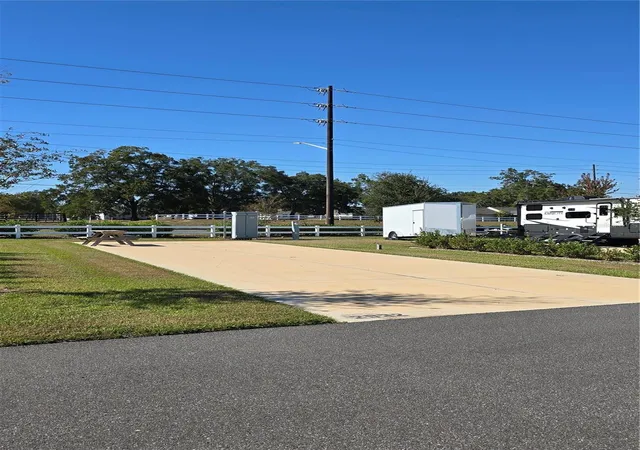 2nd image of 2932 Nw 43rd Ct #421, Ocala, FL 34482 | MLS# OM722091