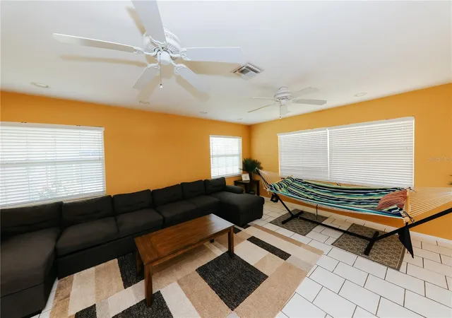 4th image of 5211 24Th Avenue Dr W, Bradenton, FL 34209 | MLS# TB8493637