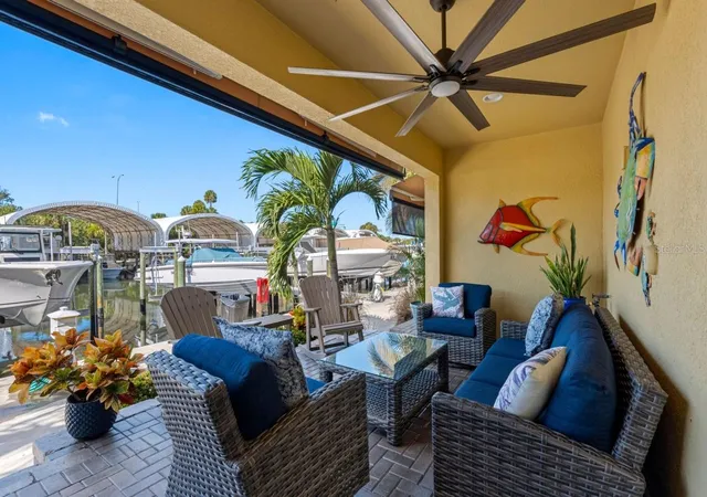 Photo 4 of Townhouse for sale at 6057 Moorings Dr S, Saint Petersburg, FL 33712 | MLS# A4688682 | Listing updated on 2026-10-05