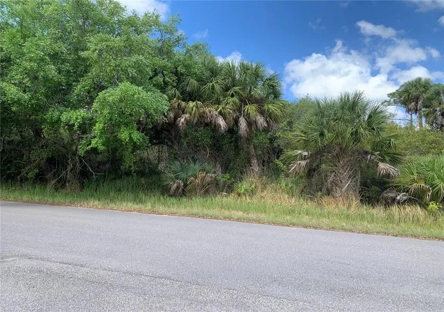 Photo 4 of Land for sale at 1375 Clearview Dr, Port Charlotte, FL 33953 | MLS# C7524289 | Listing updated on 2026-04-04