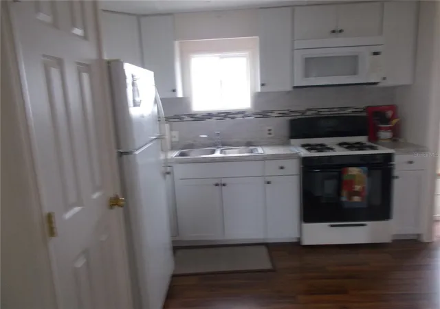 5th image of 6821 Ocean Ct, North Port, FL 34287 | MLS# C7524291