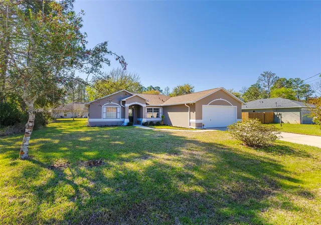 Homes for sale in Palm Coast, FL | 9 Slipper Flower Path E, Palm Coast, FL 32164 | MLS# V4948311