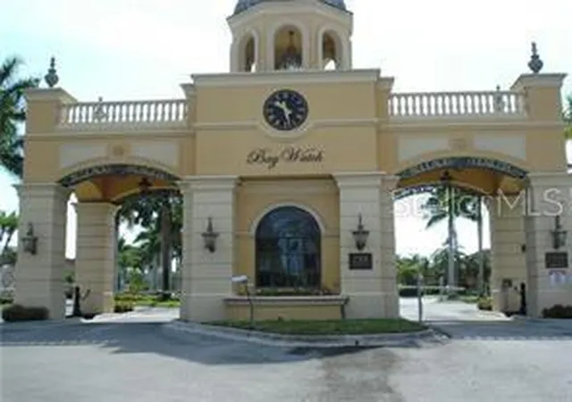 Listing Photo 4 - Condo for sale in building located at 2723 Via Capri, Clearwater, FL 33764 - Unit #821